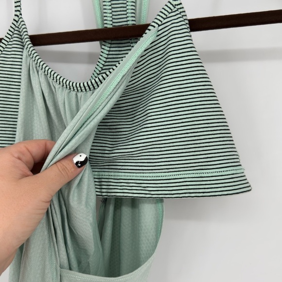 Lululemon No Limits Mint Green Tank with Shelf Bra - Picture 2 of 7